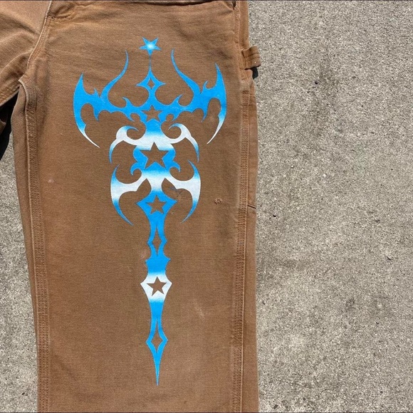 Custom painted carhartt pants - Picture 3 of 7